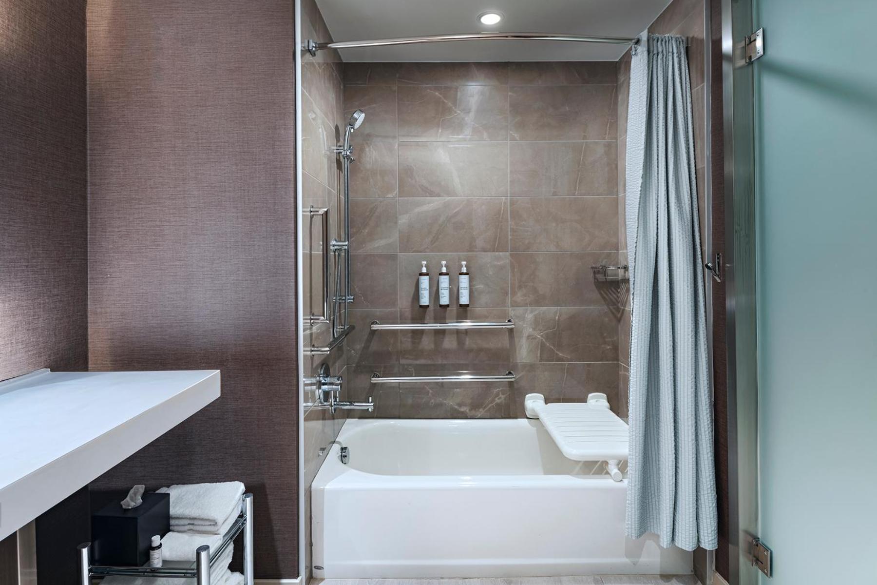 Ac Hotel By Marriott Waco Downtown Esterno foto